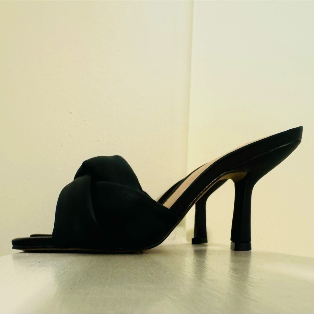 Black Leather Square Toe Mules with Twist Detail